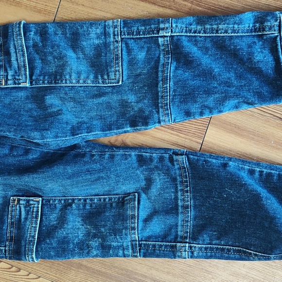 Boys signature Levi jeans - Picture 2 of 6
